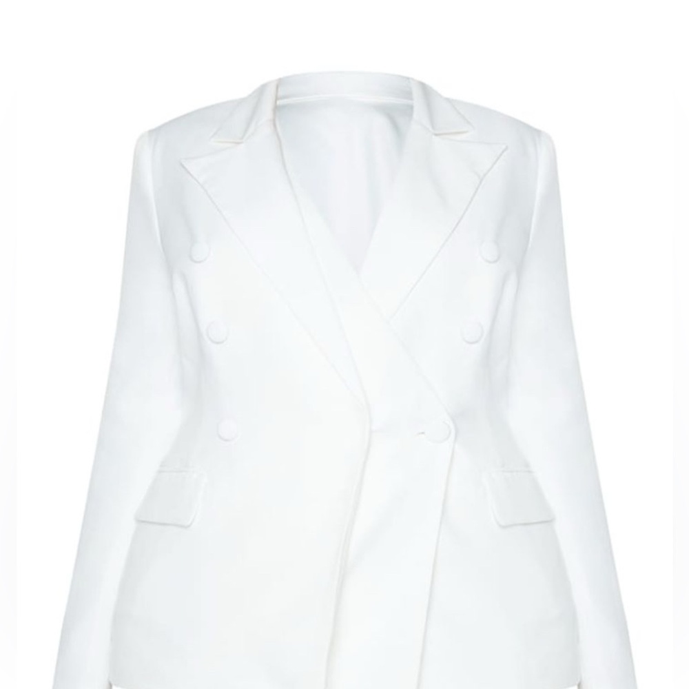 PrettyLittleThing White Plus Long Sleeve Collared Fitted Blazer 20 - Picture 3 of 9